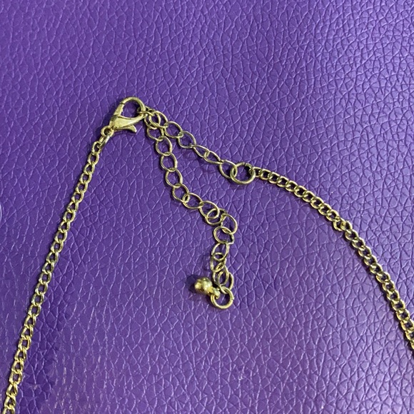 Gold Roses Necklace - Picture 5 of 5